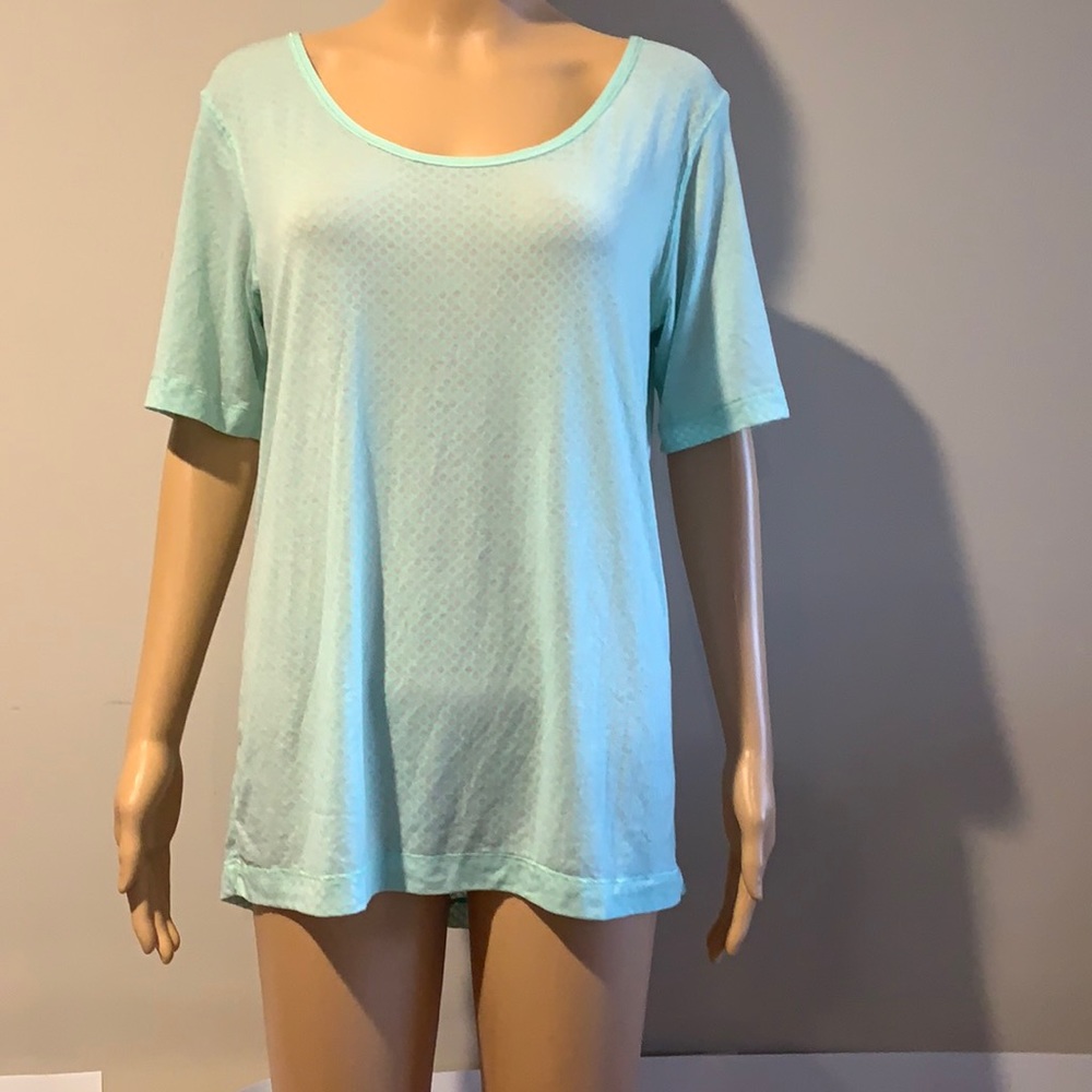 Lululemon shirt